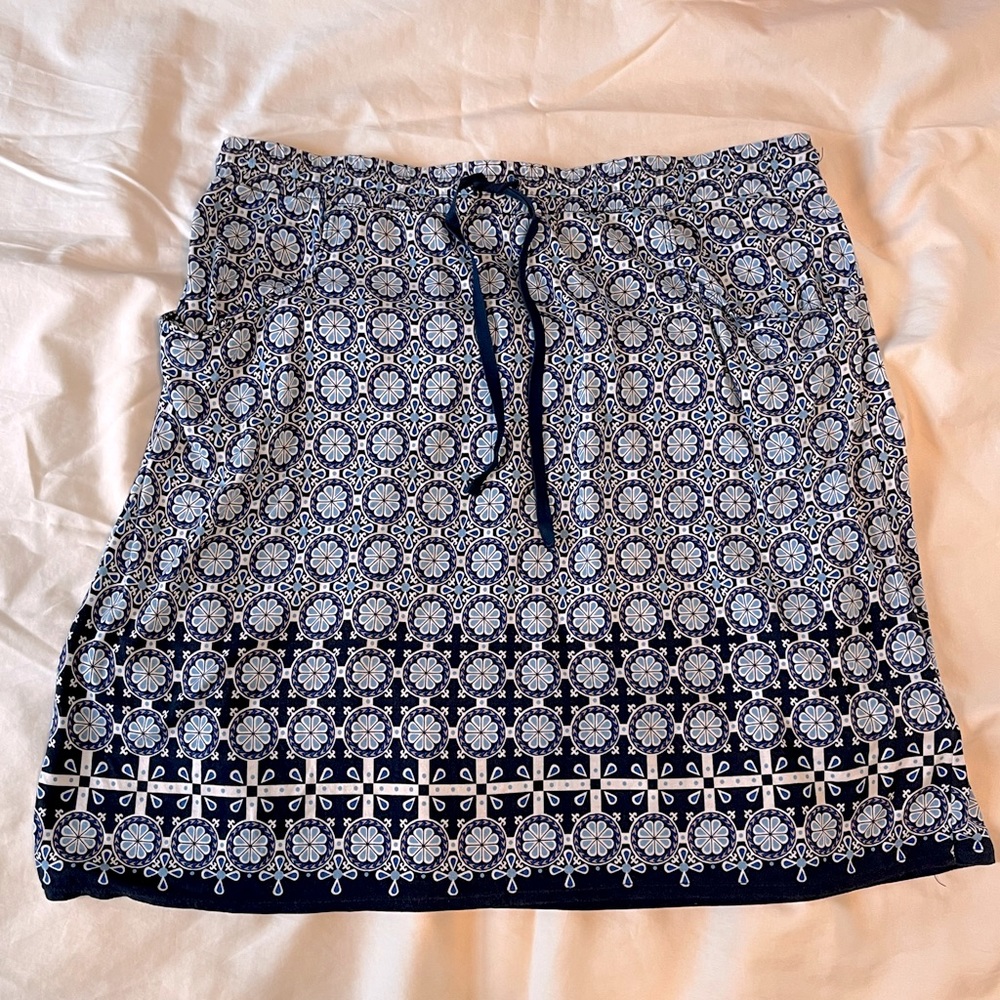MaxStudio navy blue, knee length skirt